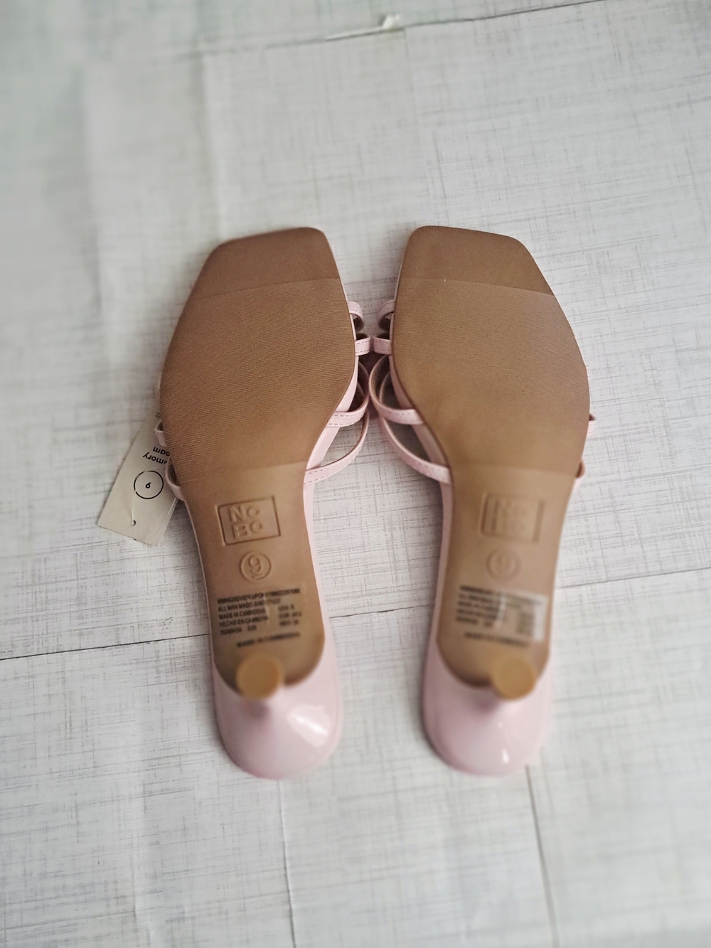 No Boundaries Women's Pink Butterfly Accent Slide Heels - Picture 9 of 9